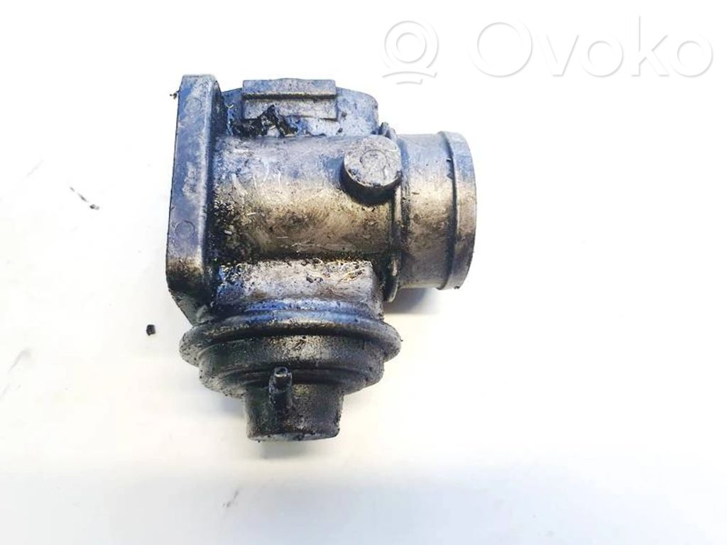 BMW 5 E34 EGR vožtuvas 