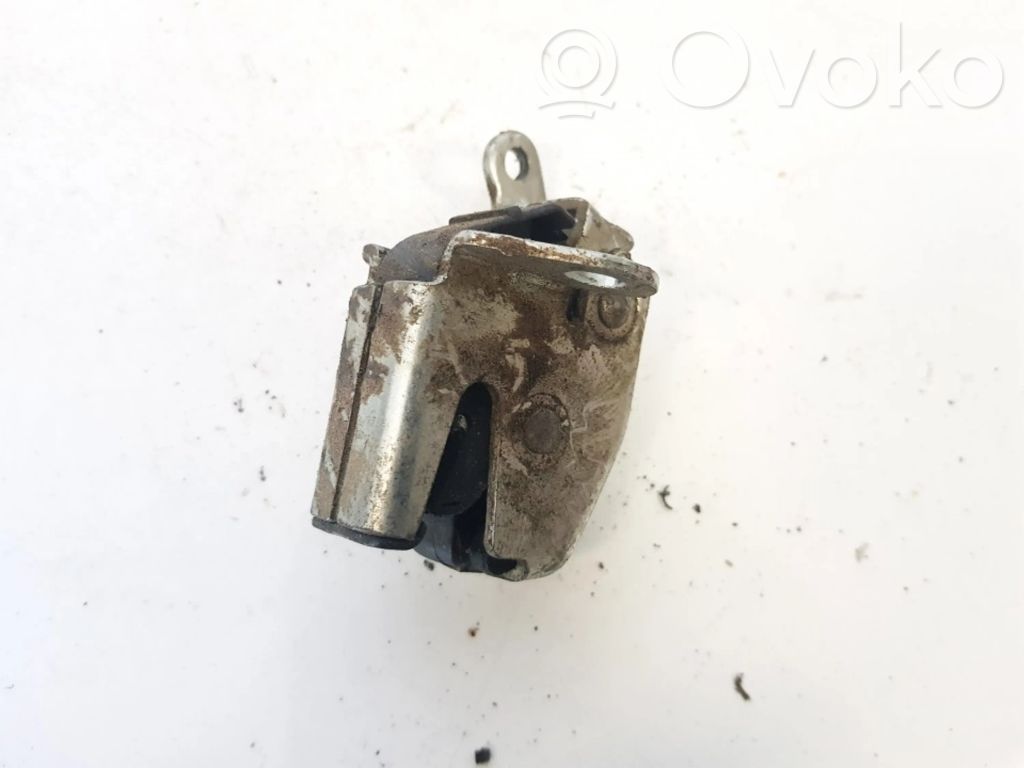 Cerradura de puerta trasera