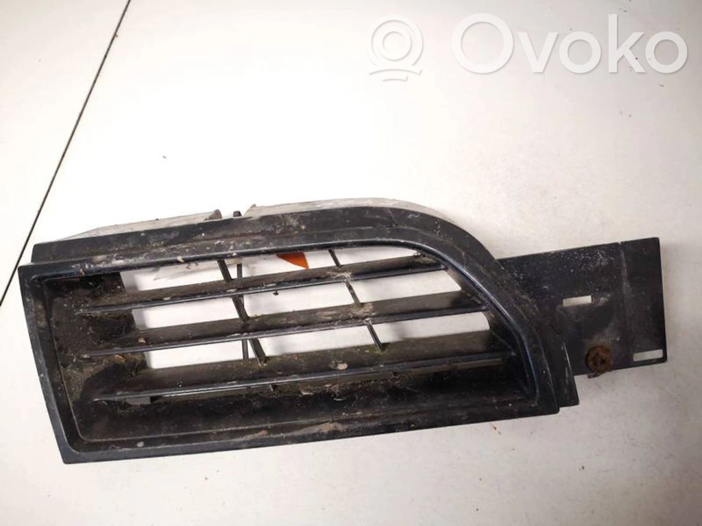 Mitsubishi Carisma Kühlergrill 