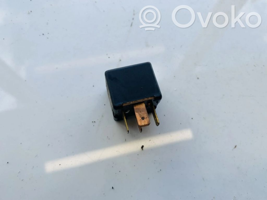 Audi A4 S4 B5 8D Altri relè