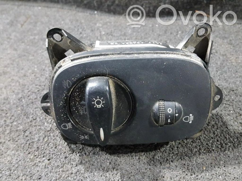 Interruptor de luz   YC1T13A024DB,YC1T13A024DB