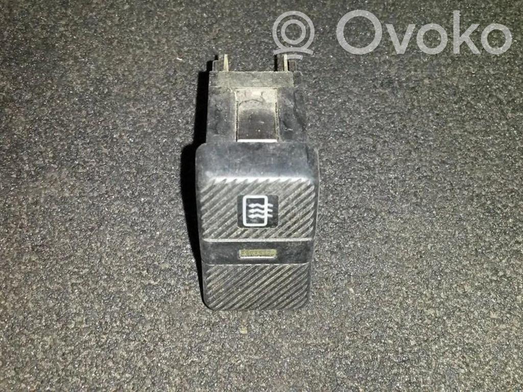 Volkswagen PASSAT B3 Windscreen/window heater switch 