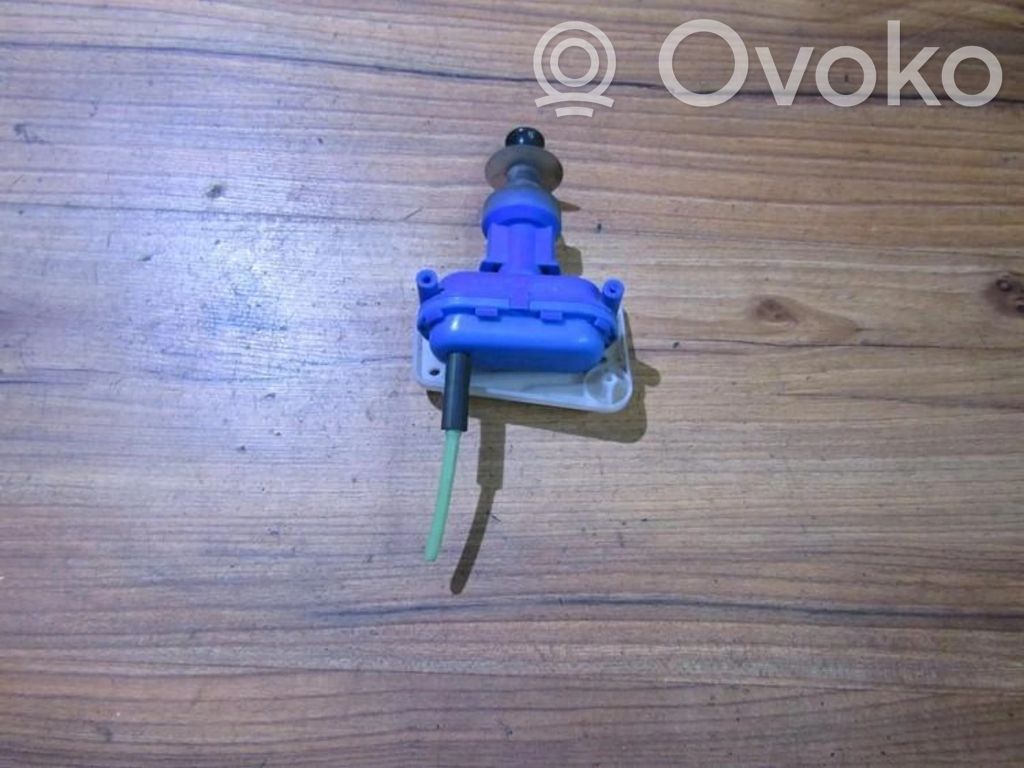 Audi 80 90 S2 B4 Pompa a vuoto chiusura centralizzata