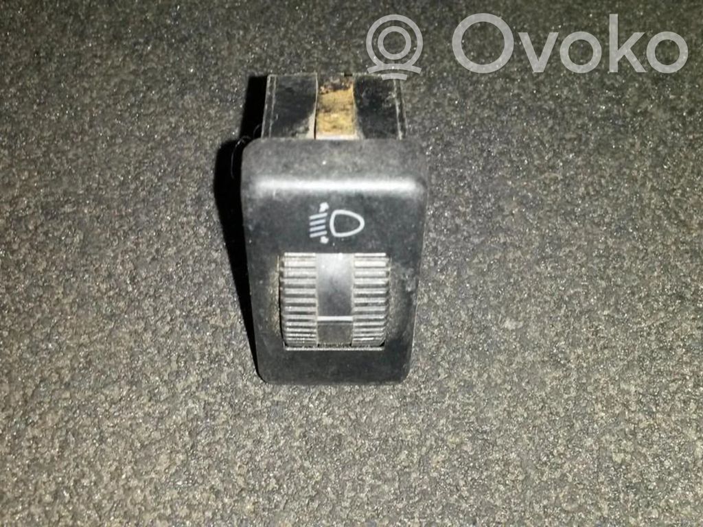 Volkswagen PASSAT B3 Interruttore di regolazione livello altezza dei fari