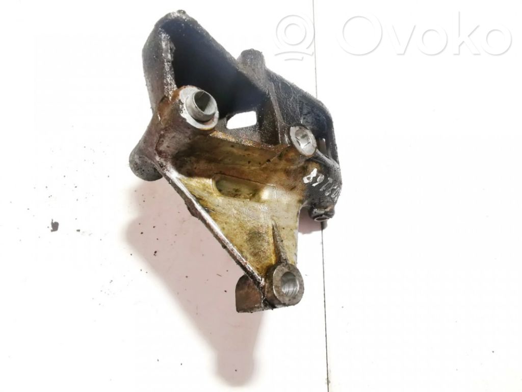 Rover 214 - 216 - 220 Engine mounting bracket 