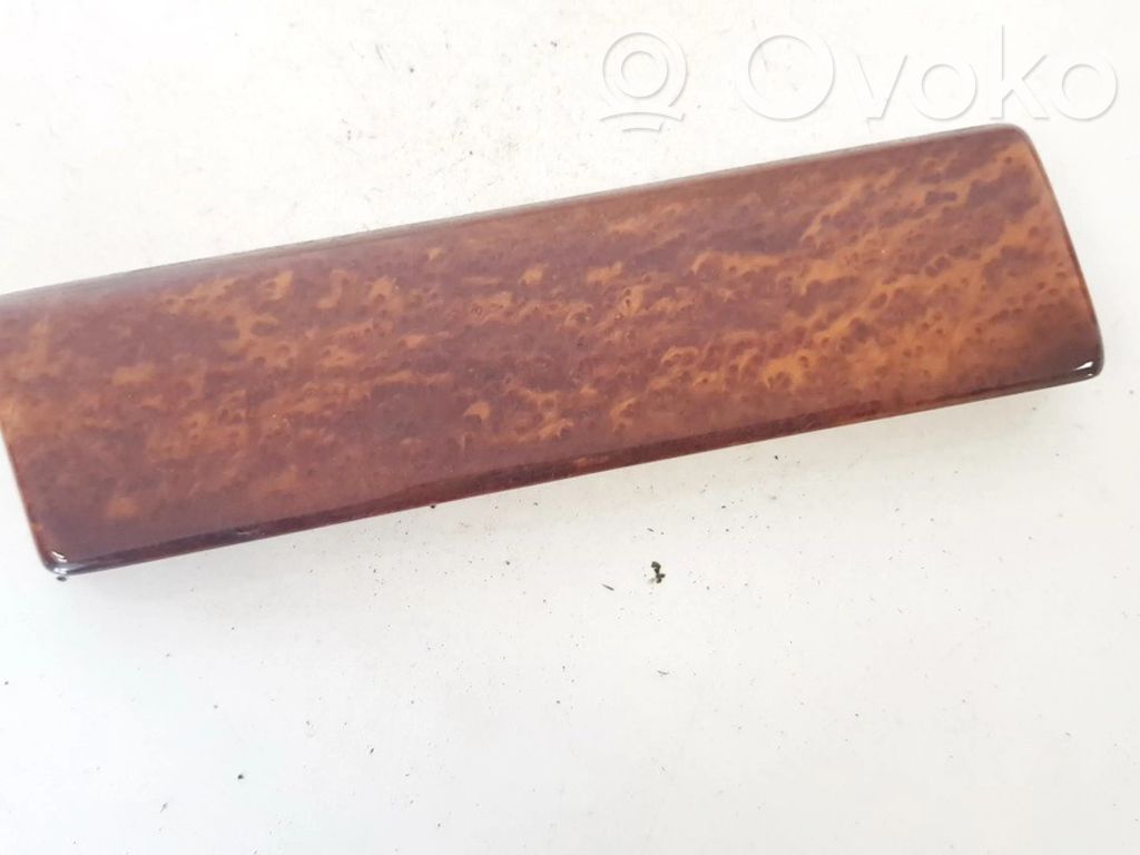 BMW 5 E39 Kita salono detalė 