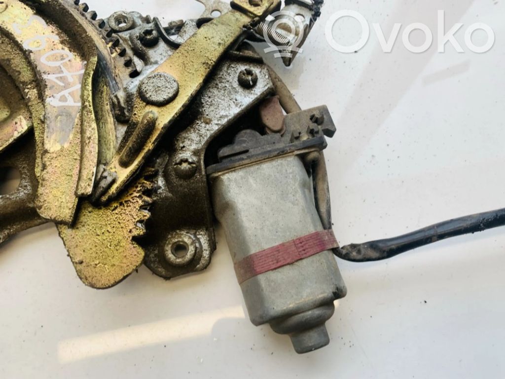 Toyota Previa (XR30, XR40) II Motorino alzacristalli della portiera posteriore 