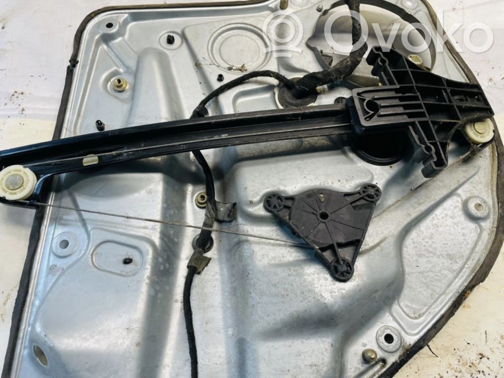 Volkswagen Golf IV Macara ușă glisantă cu motor 