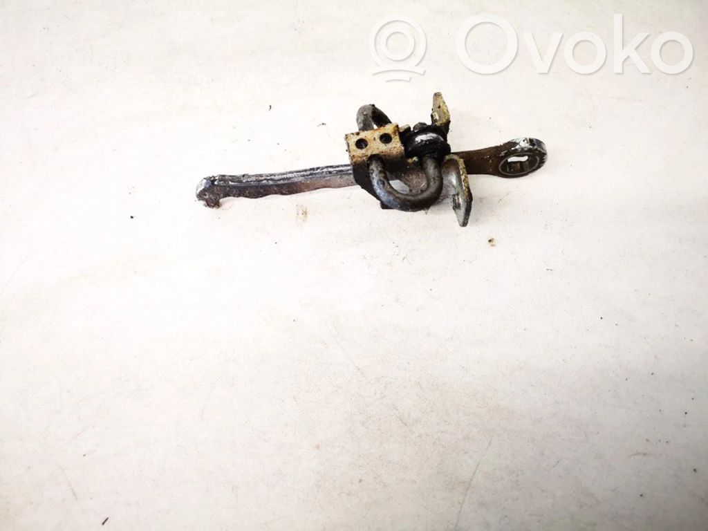 Opel Vectra B Etuoven pidätin 