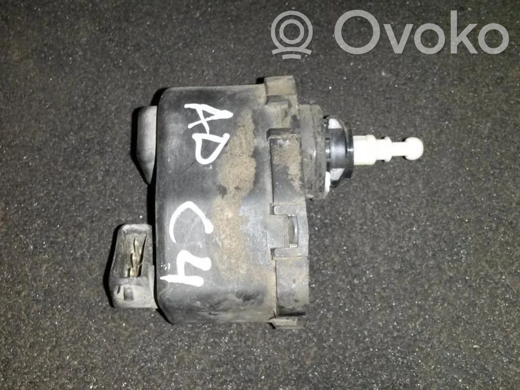Audi 100 S4 C4 Motorino di regolazione assetto fari 