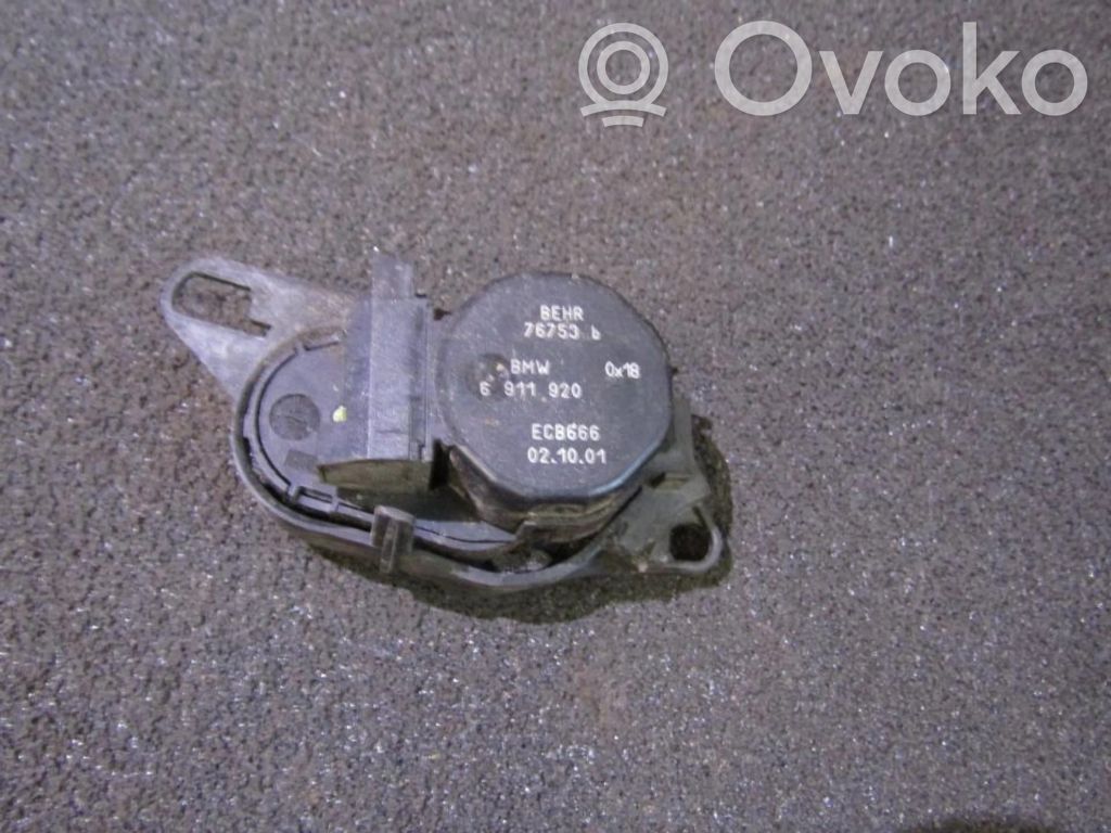 BMW X5 E53 Motor/activador trampilla de calefacción 