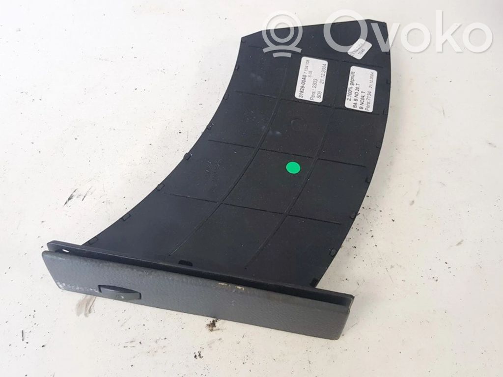 BMW 5 E60 E61 Cup holder 