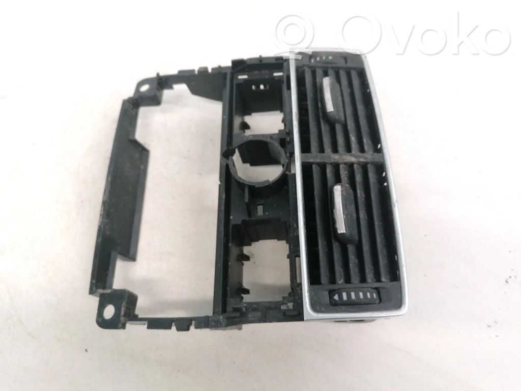 Audi A8 S8 D3 4E Rejilla de ventilación central del panel 
