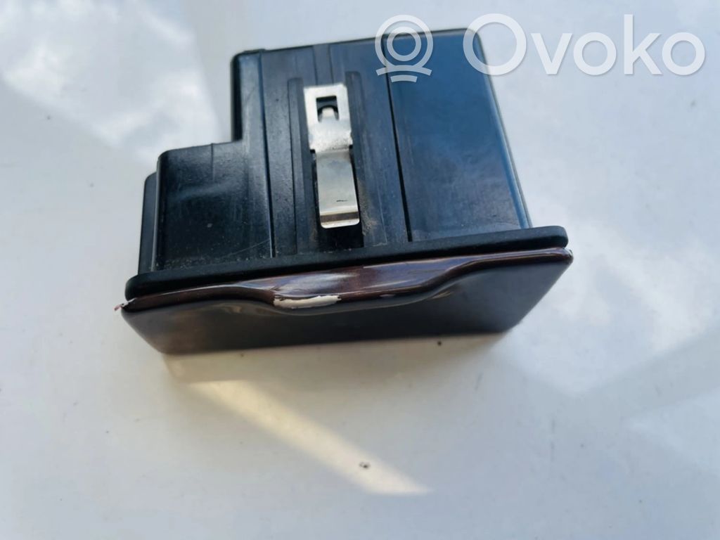 Audi A8 S8 D2 4D Car ashtray 