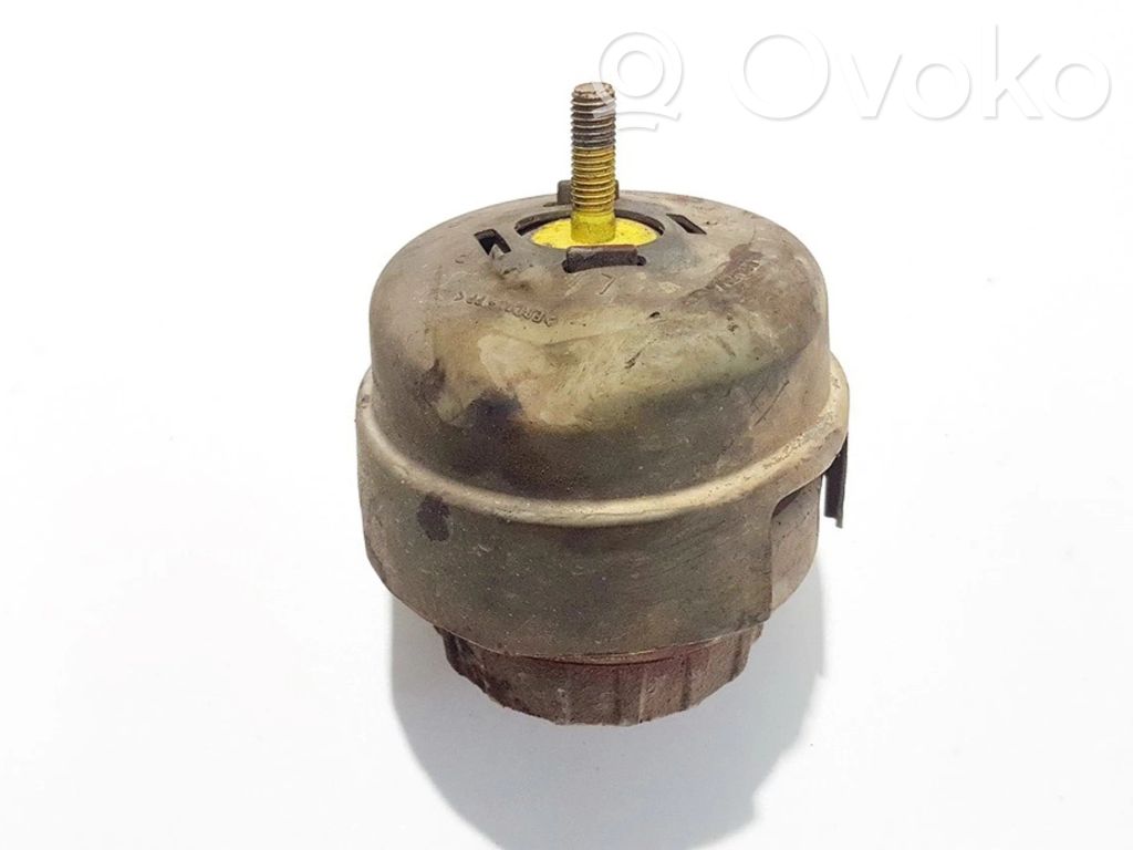 Soporte de montaje del motor   4F0199382AD,W180675,4F0199382AD,W180675