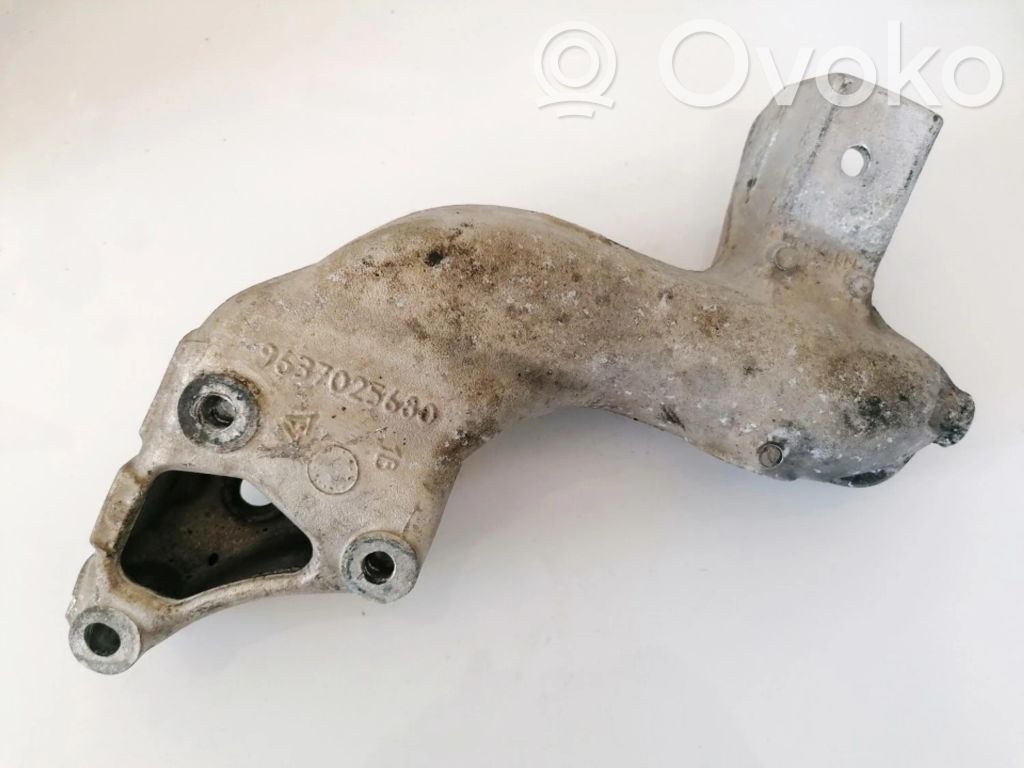 Peugeot Partner Engine mounting bracket 