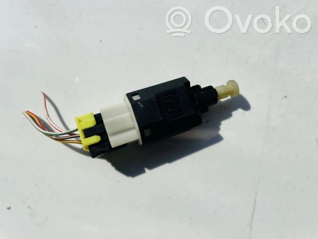 Mazda Xedos 9 Brake pedal sensor switch 