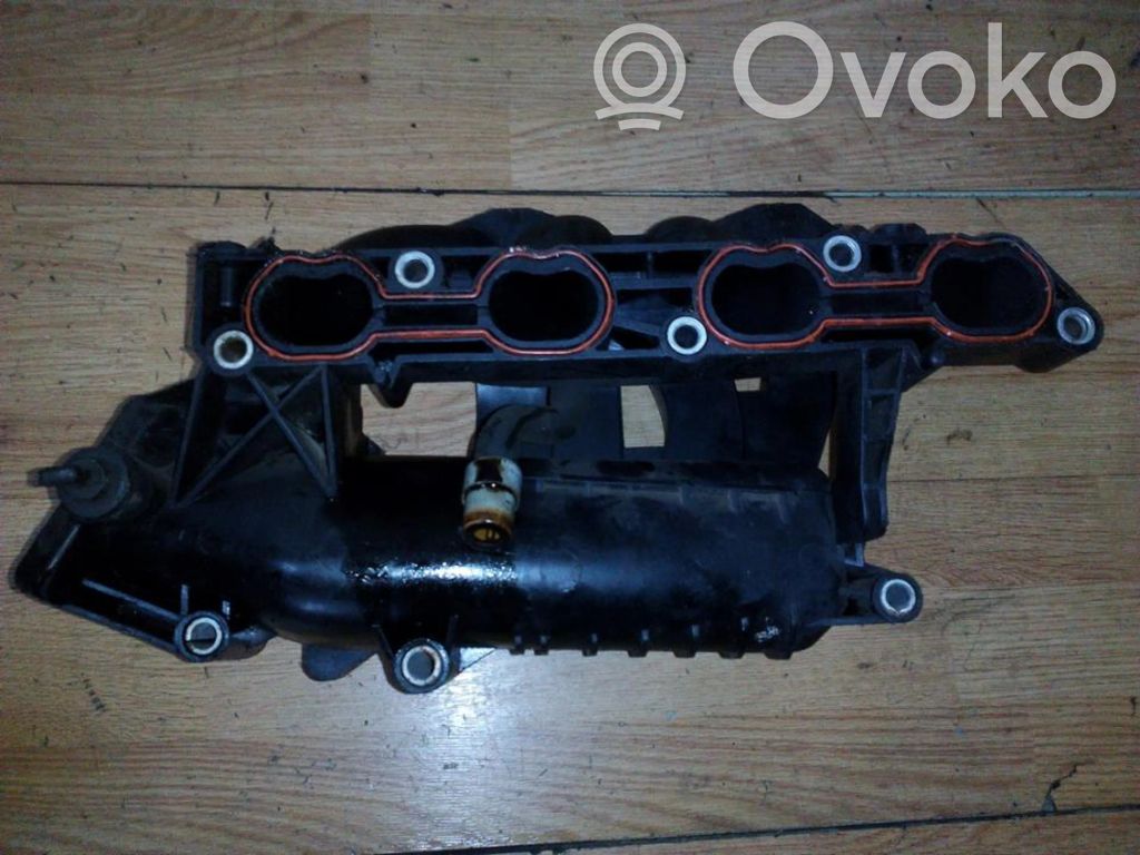 Ford Focus Kolektor ssący 