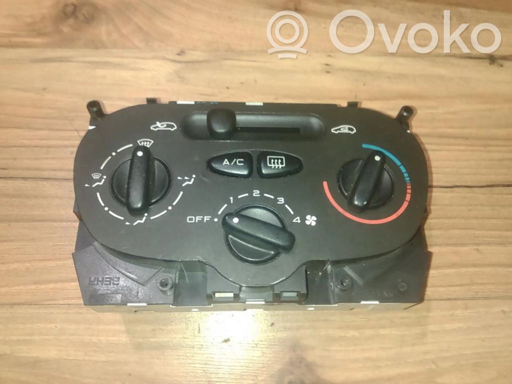 Peugeot 206 Centralina del climatizzatore 
