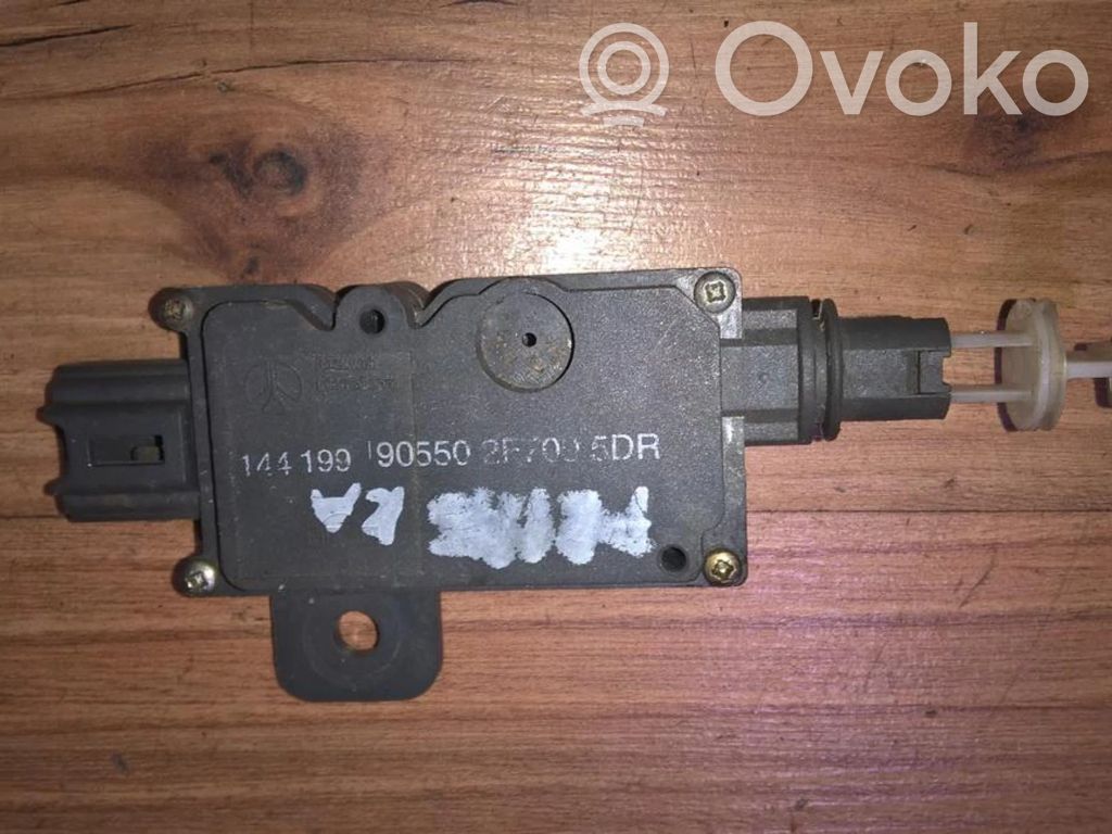 Nissan Primera Central locking motor 
