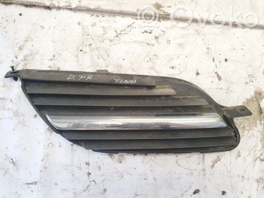 Nissan Almera Tino Griglia anteriore 