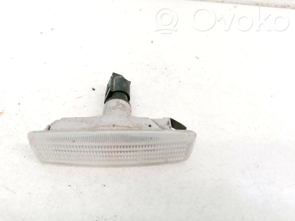 BMW 5 E39 Front fender indicator light 