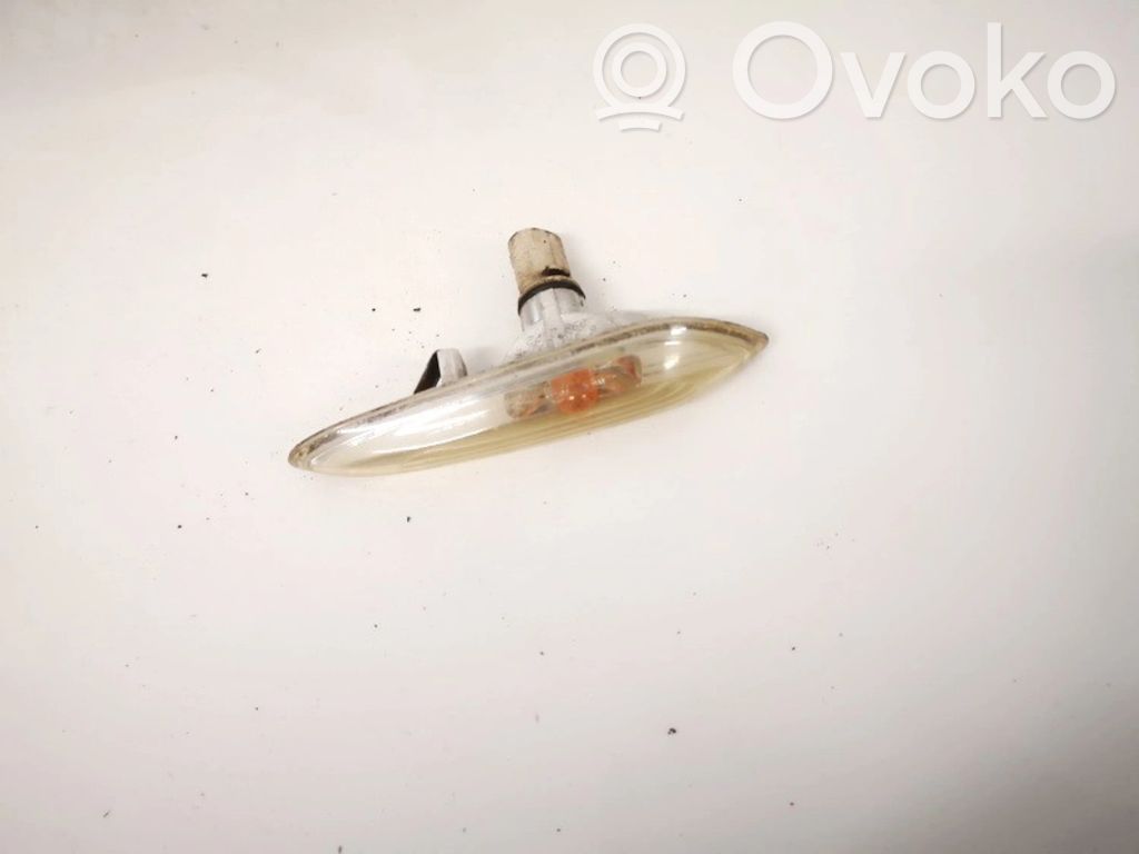 BMW 3 E46 Front fender indicator light 