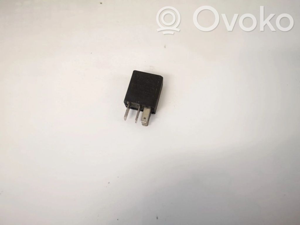 Otros relés   504049024,504049024