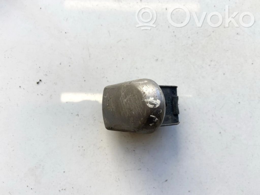 Nissan Note (E11) Loading door cover/cap 