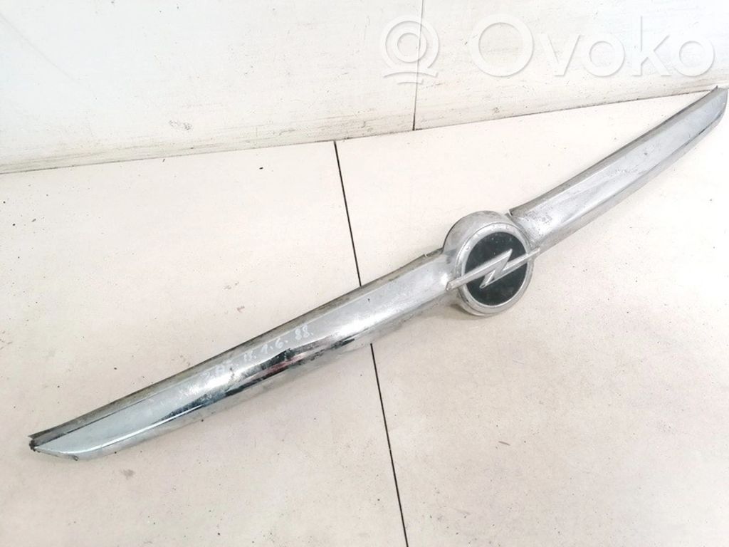 Opel Zafira C Éclairage de plaque d'immatriculation