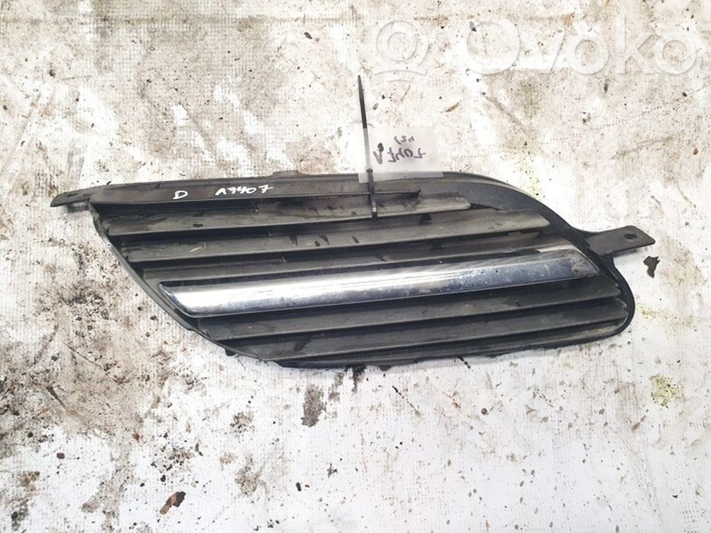 Nissan Almera Tino Griglia anteriore 