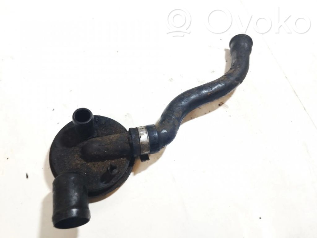 Volkswagen PASSAT B5 Sfiato/tubo di sfiato/tubo flessibile