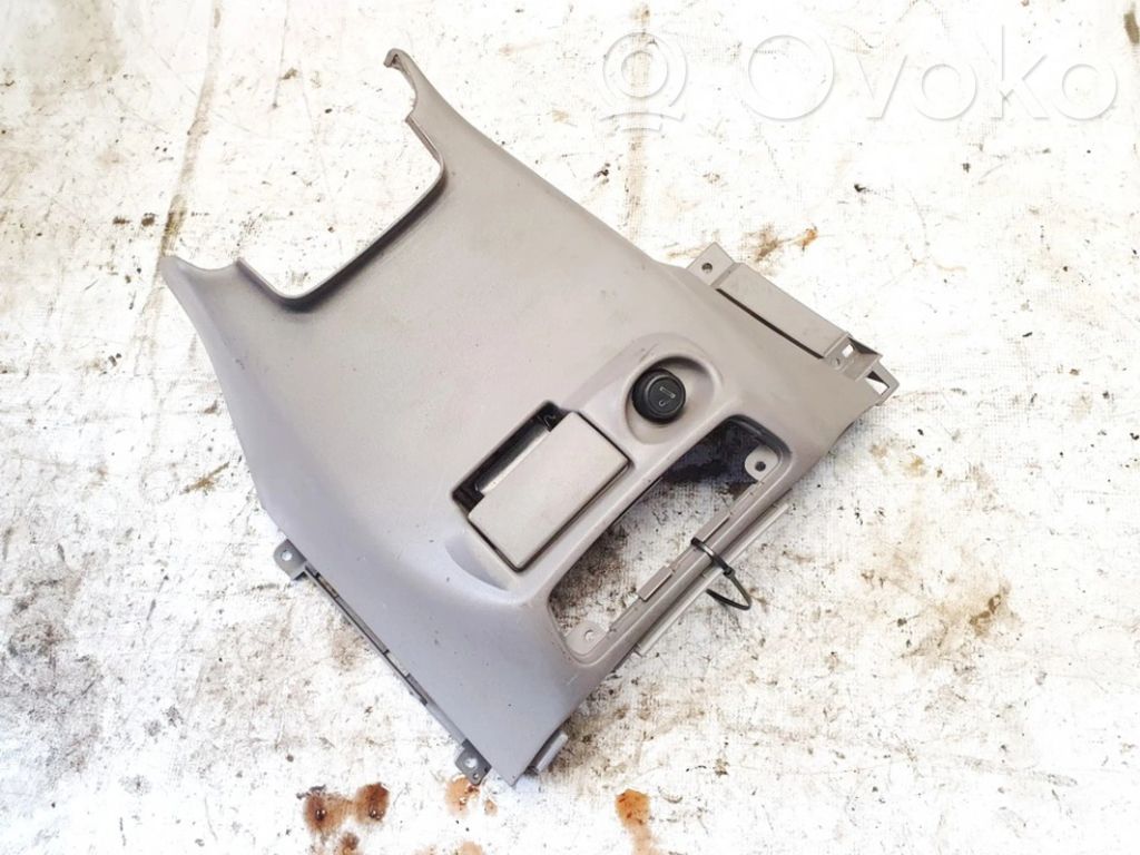 Nissan Almera Tino Inne części wnętrza samochodu 