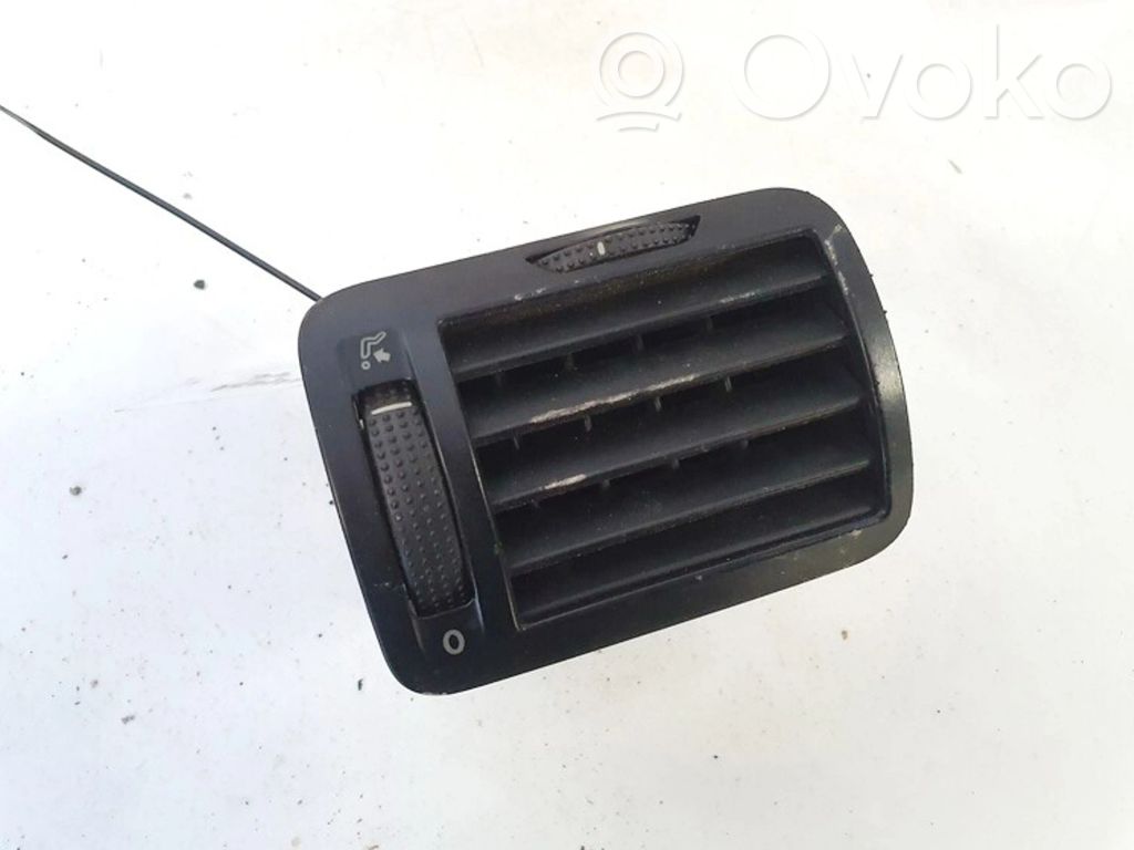 Volkswagen PASSAT B5.5 Grilă ventilație centrală 