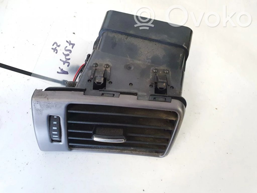 Audi A6 S6 C5 4B Griglia di ventilazione centrale cruscotto 
