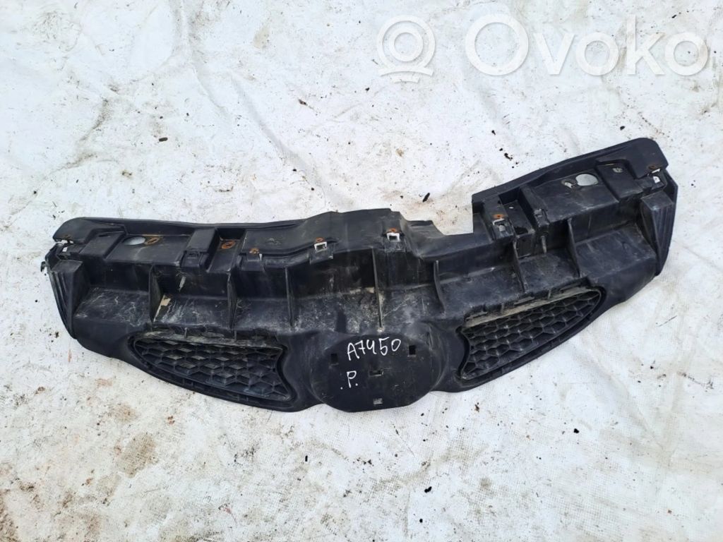 Toyota Aygo AB10 Etusäleikkö 
