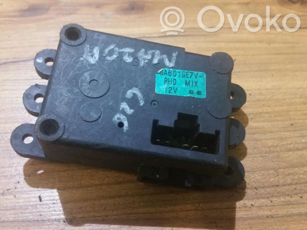 Mazda 626 Moteur / actionneur de volet de climatisation 