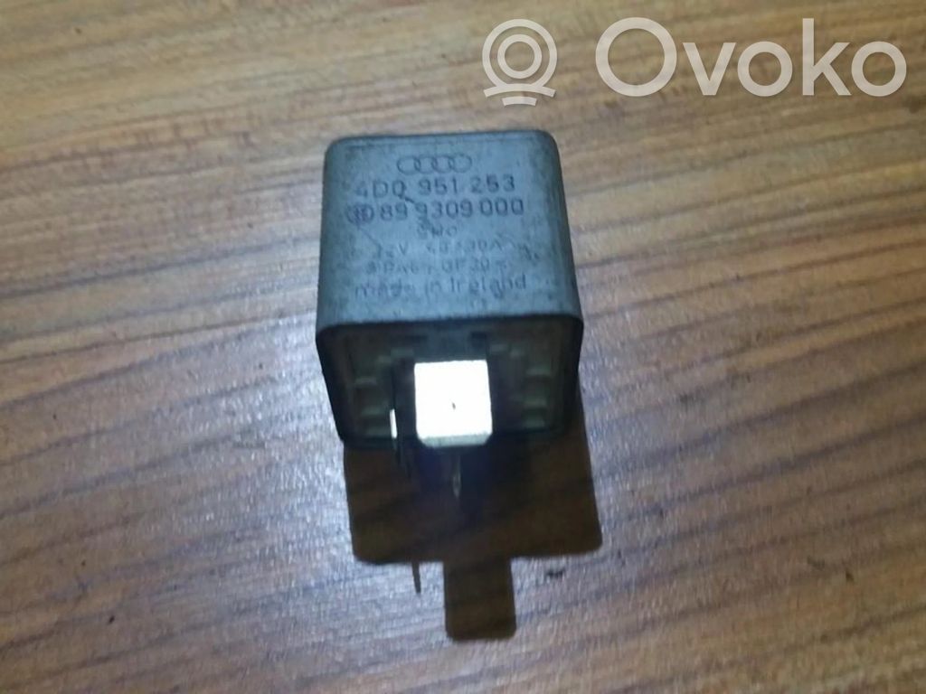 Altri relè   4D0951253,899309000,4D0951253,899309000