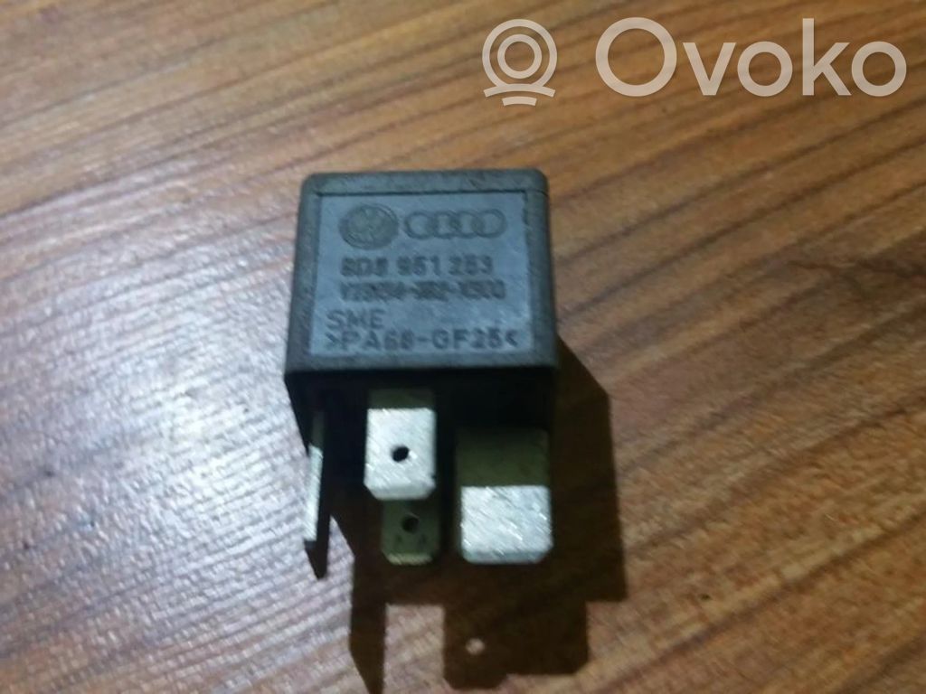 Otros relés   8D0951253,V23134J52300,8D0951253,V23134J52300,V23134J52300
