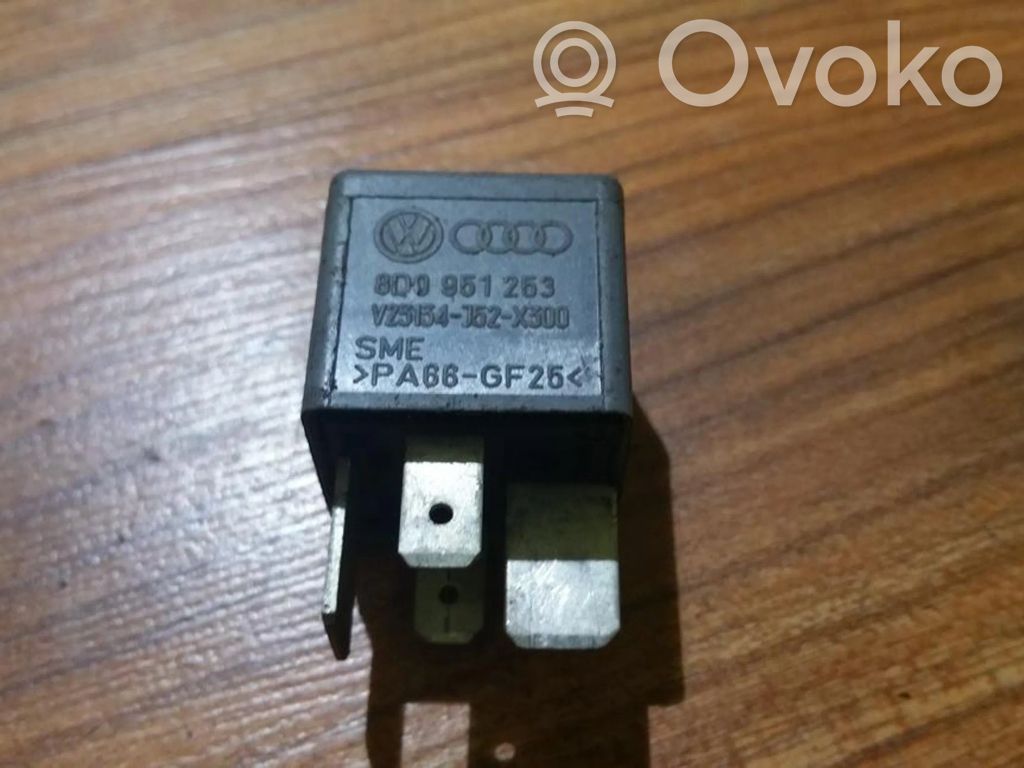 Autres relais   8D0951253,V23134J52300,8D0951253,V23134J52300,V23134J52300