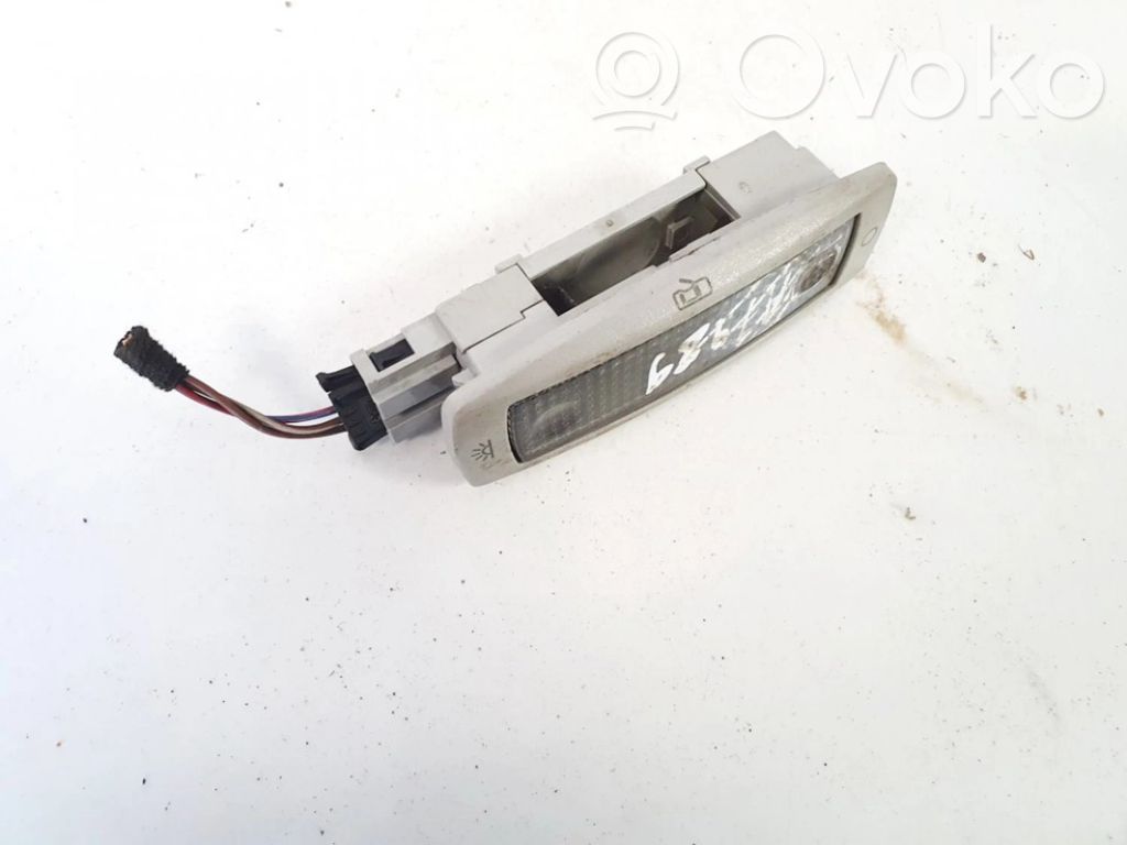 Volkswagen PASSAT B5 Illuminazione sedili posteriori 