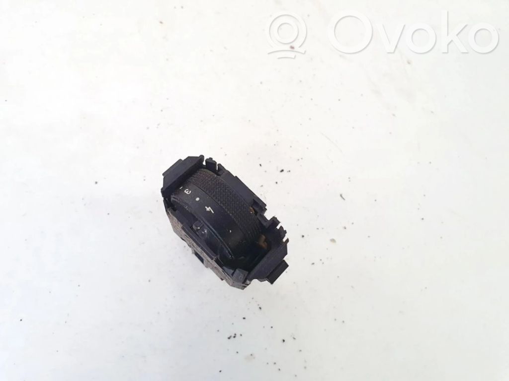 Bouton commande réglage hauteur de phares   0307851417,96FG13K069AA,0307851417,96FG13K069AA