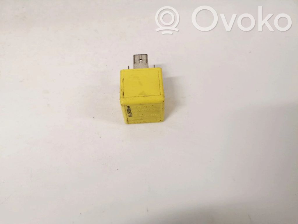Altri relè   90226846,V23134J52X369,90226846,V23134J52X369