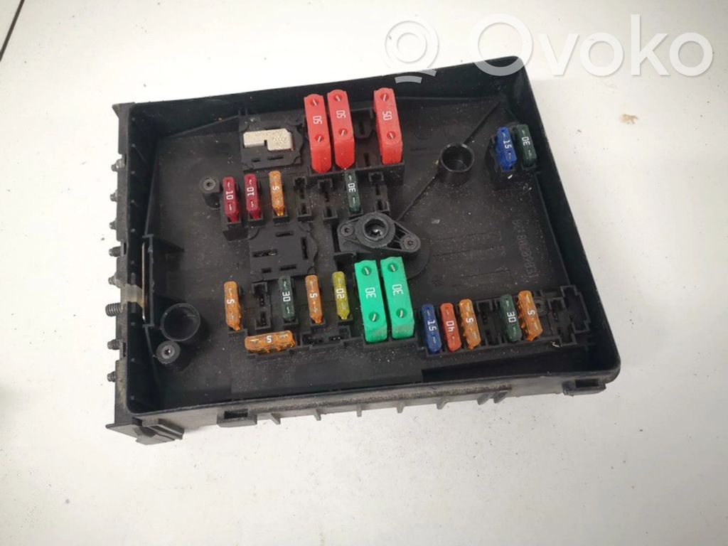 Volkswagen Golf V Boîte à fusibles