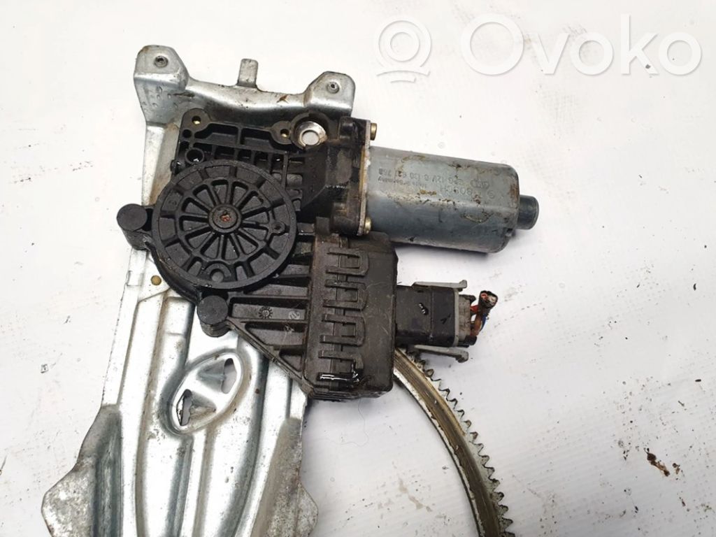 Opel Zafira A Etuoven ikkunan nostomoottori 