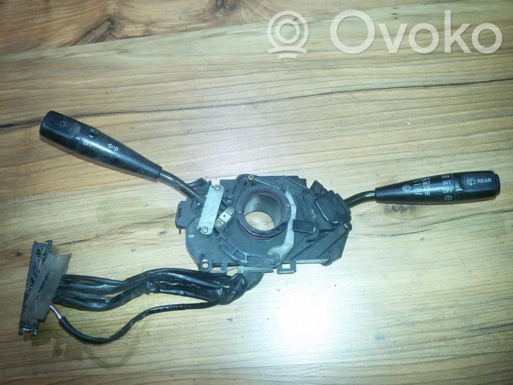 Toyota Camry Leva/interruttore dell’indicatore di direzione e tergicristallo