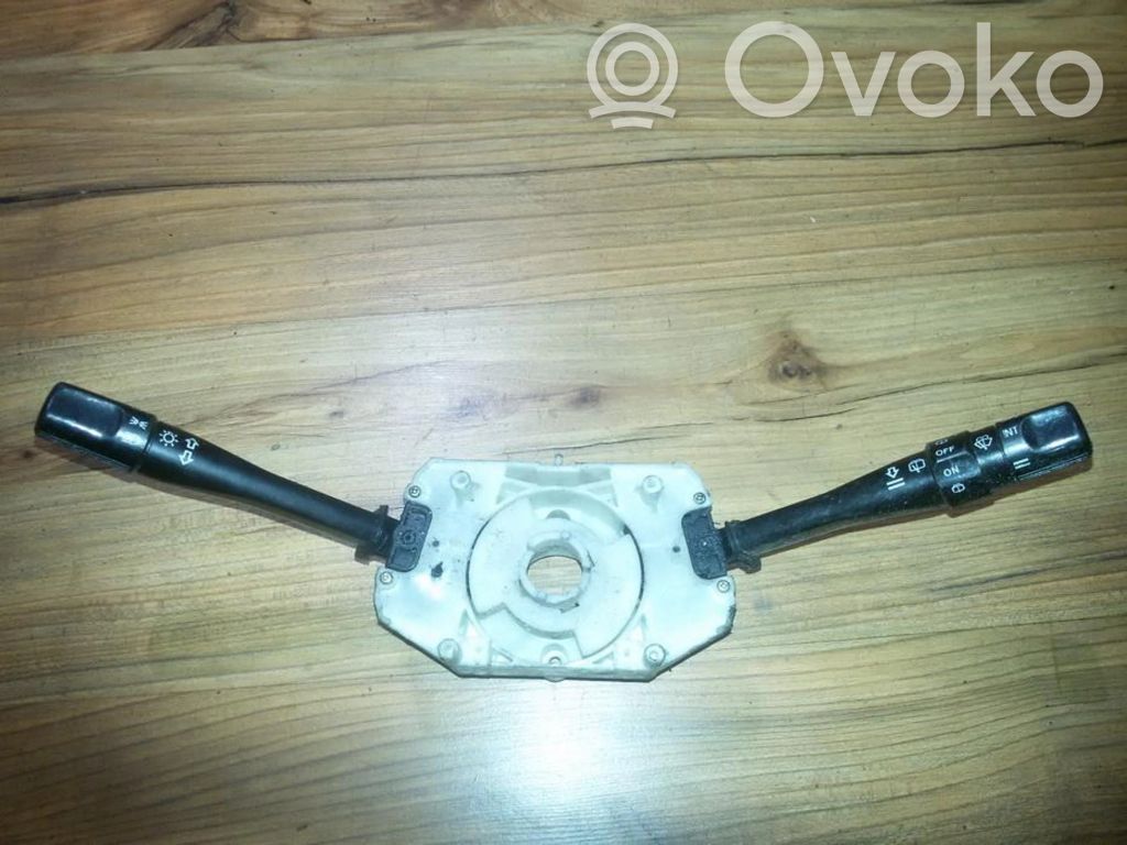 Honda CR-V Commodo, commande essuie-glace/phare 