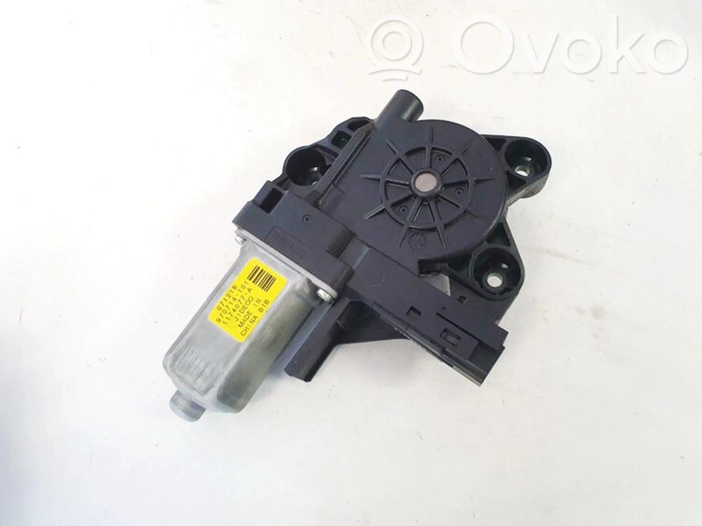Volvo V70 Motorino alzacristalli della portiera anteriore
