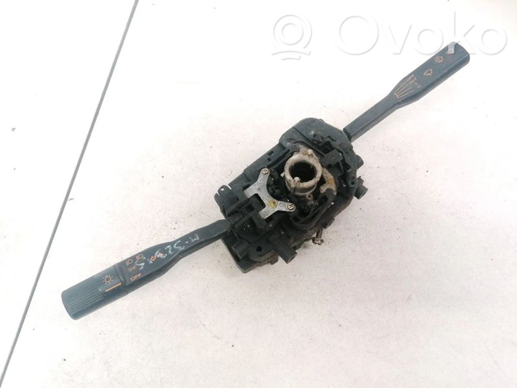 Mazda 323 F Commodo, commande essuie-glace/phare 