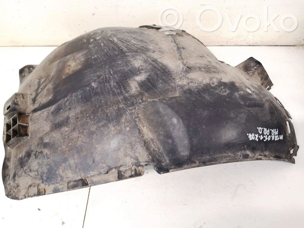 Opel Astra H Nadkole przednie 